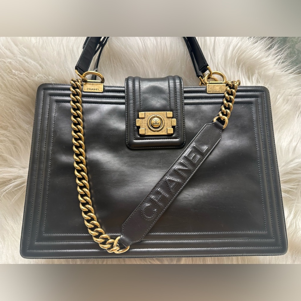 Chanel LeBoy L size shoulder / top handle bag
gold-bronze Hardware - Picture 2 of 14